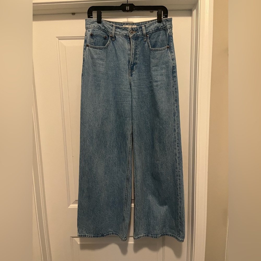 Abercrombie & Fitch High-Rise Wide Leg Light Blue Jeans - Picture 2 of 5